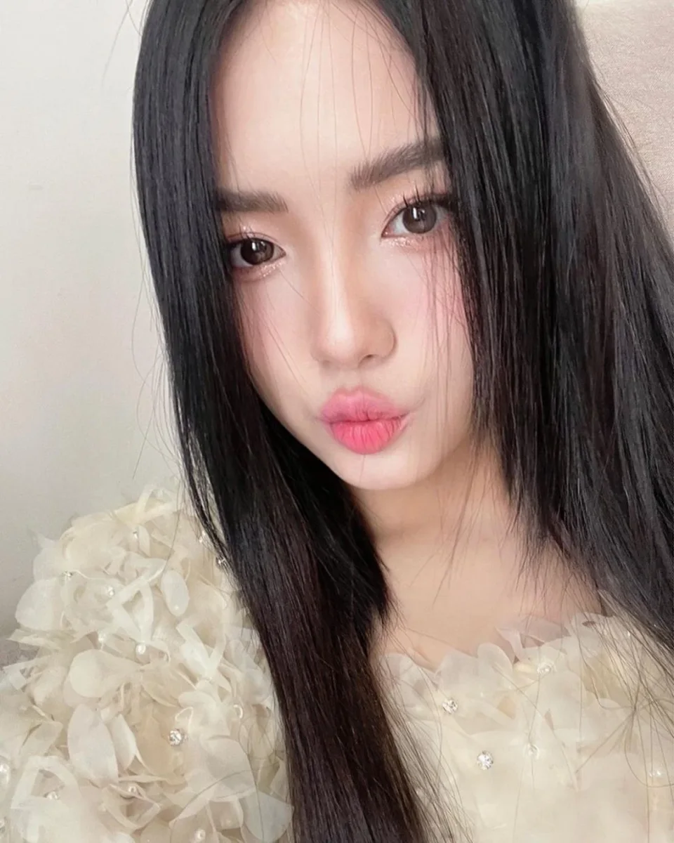 Lauren photo 1 in Udon Thani: 24 years old, asian, slim, black hair, 165 cm, 50 kg, B bust
