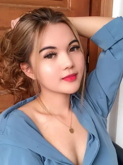 Liliana photo 1 in Umm al-Quwain: 23 years old, asian, slim, black hair, 165 cm, 55 kg, D bust