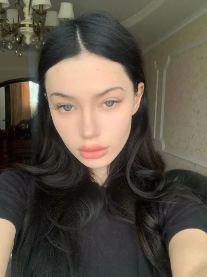 Lola photo 1 in Al-Ruwais: 25 years old, slim, black hair, 165 cm, 49 kg, A bust
