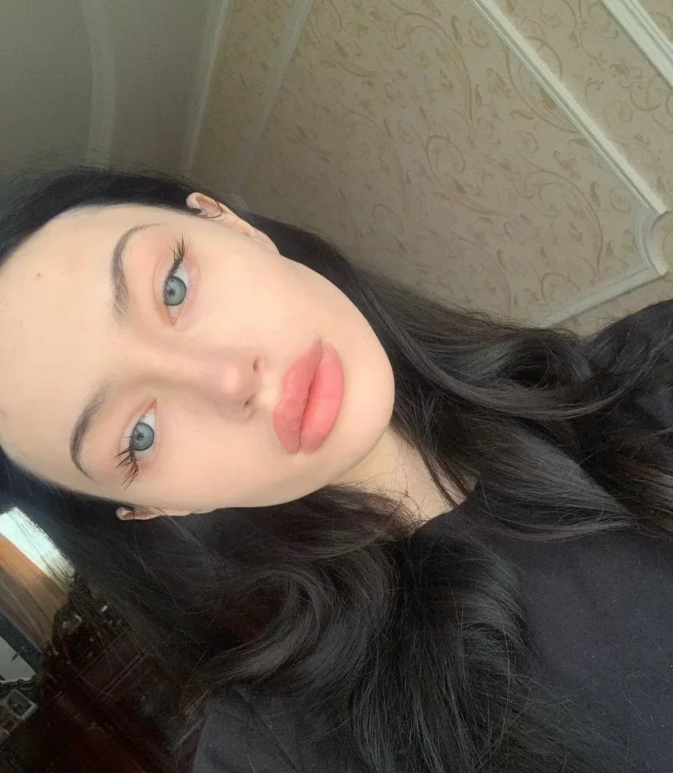Лола фото 5 - Аль-Рувайс, 25 лет, стройная, черные волосы, 165 см, 49 кг, грудь A