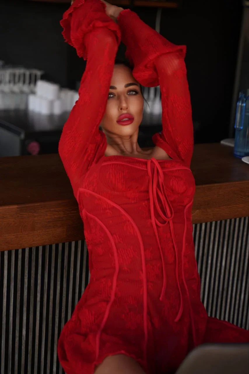 Lyra photo 1 in Bawshar: 21 years old, slim, black hair, 170 cm, 49 kg, C bust
