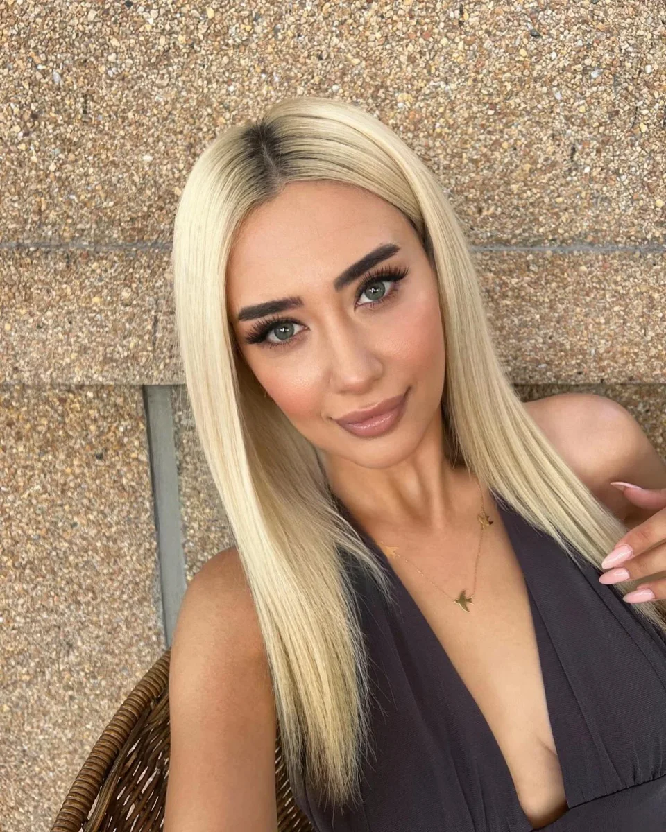 Madeleine photo 1 in Chon Buri: 24 years old, arab, slim, brown hair, 155 cm, 41 kg, B bust