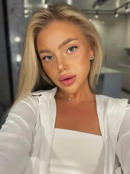 Megan photo 3 in Saraburi: 21 years old, european, slim, blonde hair, 169 cm, 53 kg, B bust