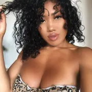Miriam photo 3 in Ed-Daid: 29 years old, european, regular, black hair, 172 cm, 56 kg, C bust