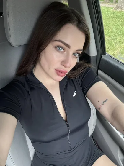 Morgan photo 2 in Hayati: 21 years old, european, slim, brown hair, 167 cm, 52 kg, C bust