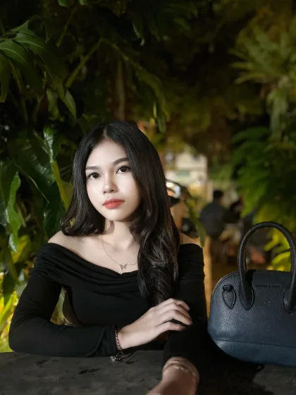 Dovie photo 2 in Dubai: 25 years old, asian, slim, black hair, 157 cm, 43 kg, B bust