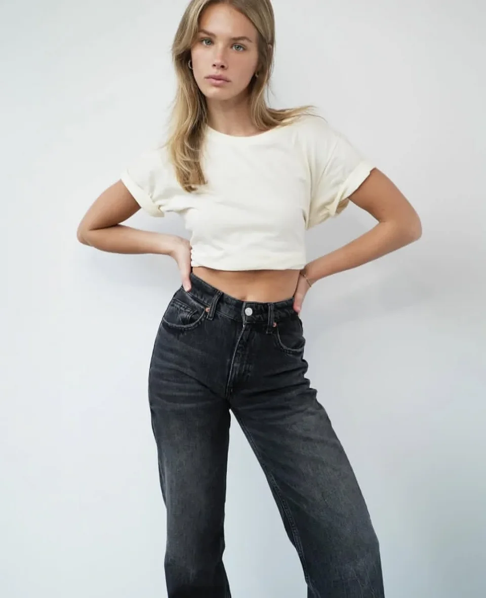 CP photo 4 in Al Musanaah: 20 years old, european, slim, blonde hair, 171 cm, 53 kg, B bust