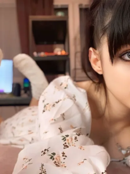 Pearl photo 4 in Shinas: 26 years old, european, slim, black hair, 167 cm, 52 kg, B bust