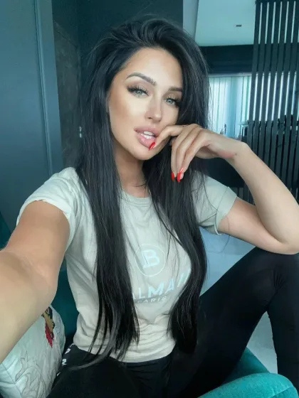 Penelope photo 1 in Surat Thani: 23 years old, arab, slim, black hair, 168 cm, 54 kg, B bust