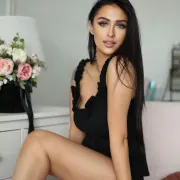 Penelope photo 5 in Surat Thani: 23 years old, arab, slim, black hair, 168 cm, 54 kg, B bust