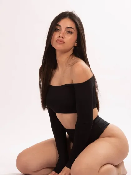 Roberta photo 2 in Bawshar: 23 years old, slim, black hair, 168 cm, 55 kg, C bust