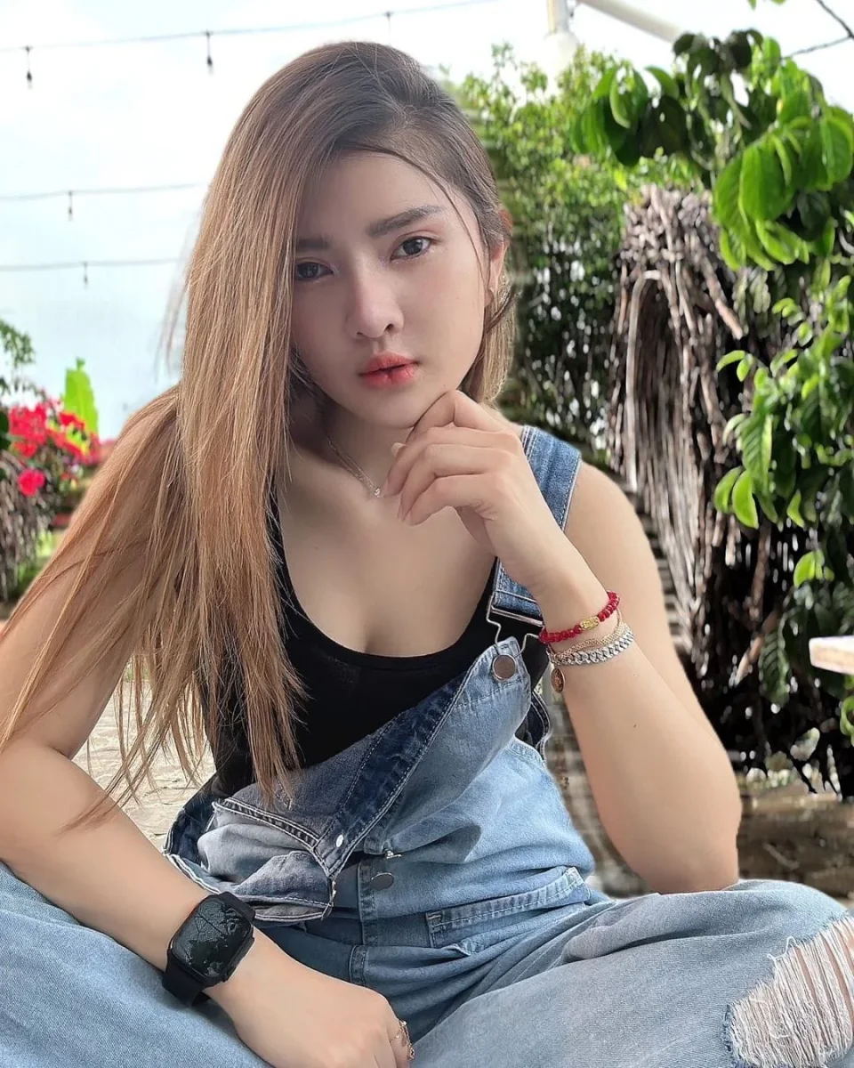 Josie photo 7 in Ajman: 25 years old, slim, black hair, 160 cm, 53 kg, B bust