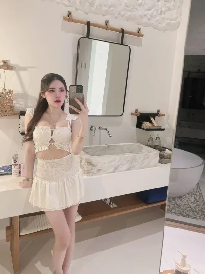 Rochelle photo 4 in Lop Buri: 20 years old, asian, slim, black hair, 165 cm, 52 kg, D bust