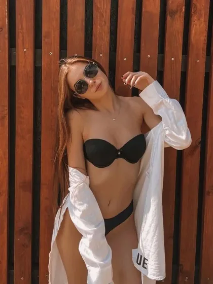 Roxana photo 3 in Nakhon Ratchasima: 26 years old, slim, brown hair, 168 cm, 53 kg, B bust