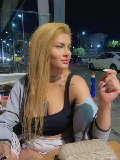 Sage photo 6 in Al Musanaah: 28 years old, slim, blonde hair, 175 cm, 65 kg, C bust