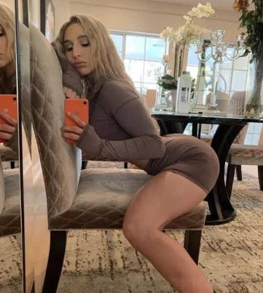 Адела фото 1 - Тха Чанг, 32 года, европейская, regular, блондинка, 163 см, 59 кг, грудь A