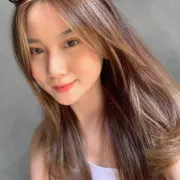 Elise photo 2 in Dubai: 25 years old, slim, brown hair, 166 cm, 47 kg, A bust
