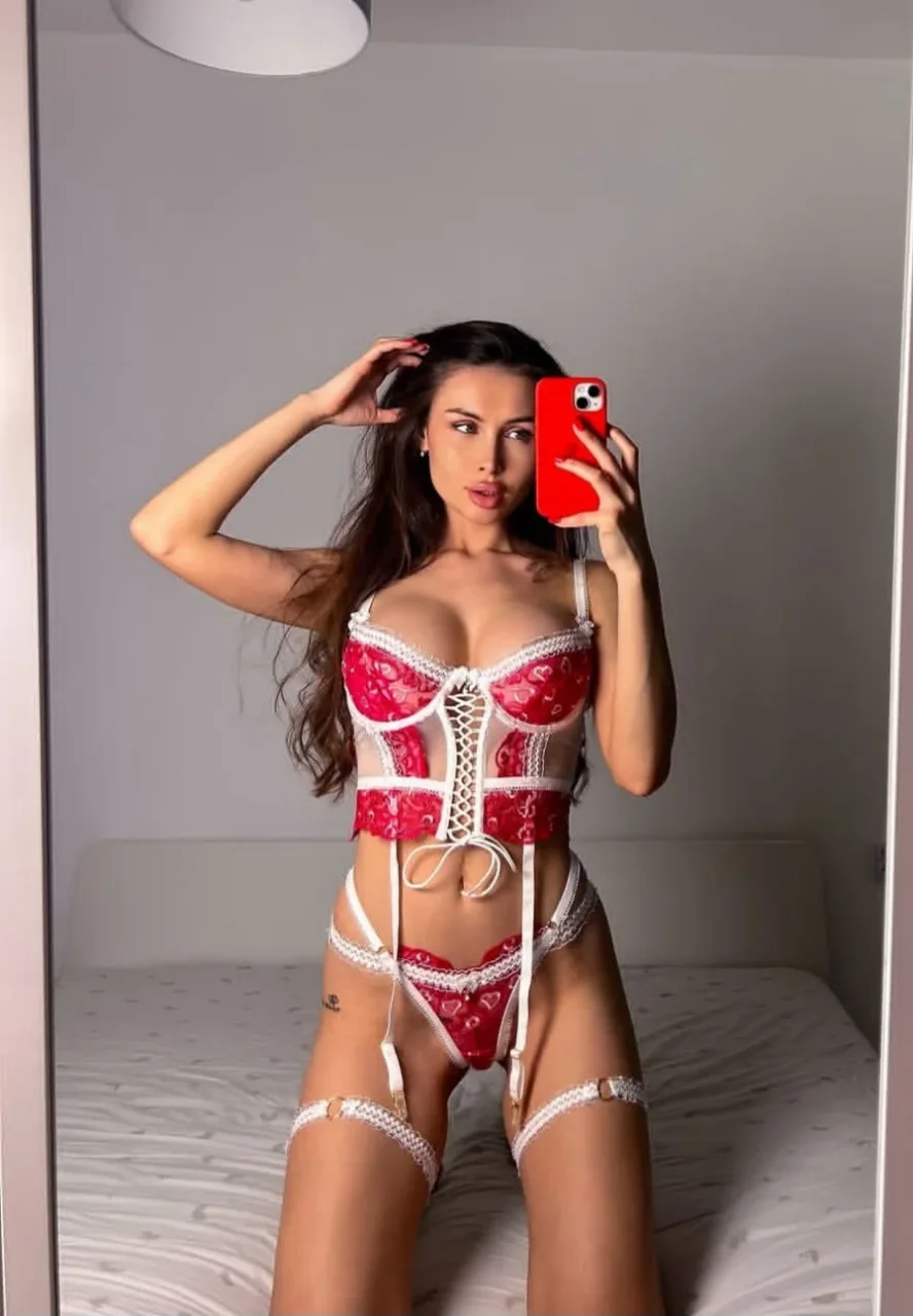 Aisha photo 4 in Ban Phaeo: 31 years old, slim, blonde hair, 174 cm, 54 kg, C bust