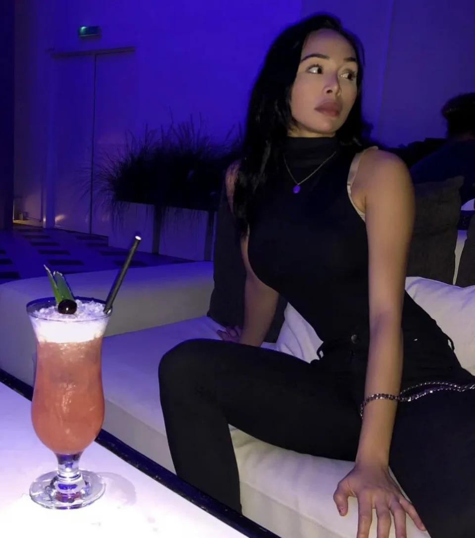 Alba photo 6 in Fujairah: 21 years old, slim, black hair, 172 cm, 51 kg, C bust