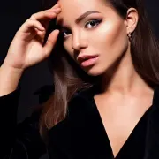 Allegra photo 2 in Oasis Liwa: 23 years old, slim, black hair, 173 cm, 55 kg, C bust