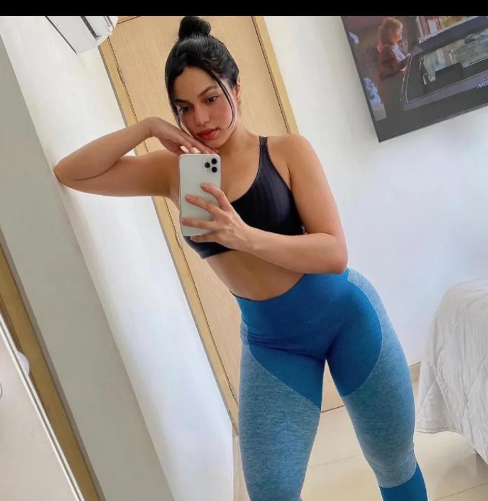 XC photo 2 in Mutrah: 26 years old, arab, curvy, black hair, 156 cm, 55 kg, B bust