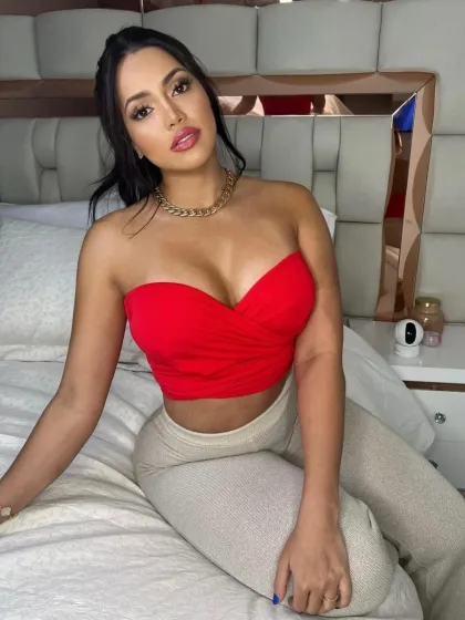 XC photo 5 in Mutrah: 26 years old, arab, curvy, black hair, 156 cm, 55 kg, B bust