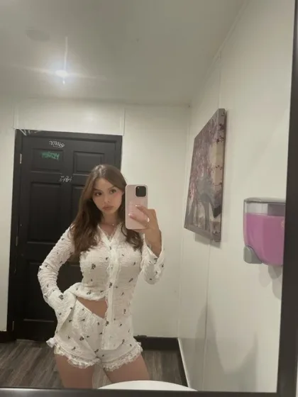 Anne photo 1 in Ar Rustaq: 26 years old, regular, black hair, 175 cm, 67 kg, C bust