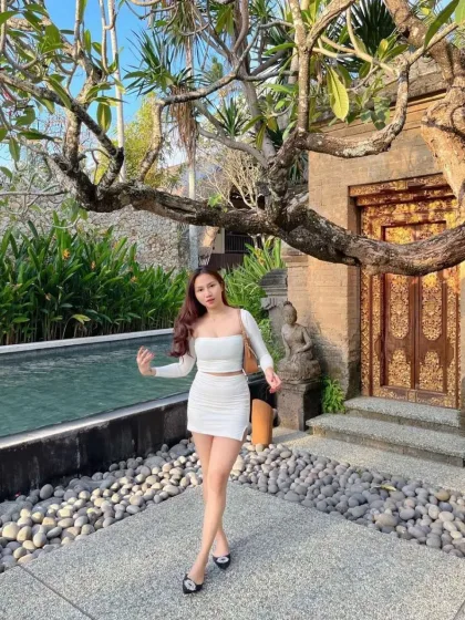 Barbara photo 2 in Ras Al Khaimah: 22 years old, regular, black hair, 155 cm, 55 kg, B bust