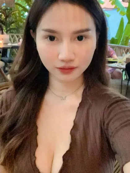 Barbara photo 3 in Ras Al Khaimah: 22 years old, regular, black hair, 155 cm, 55 kg, B bust