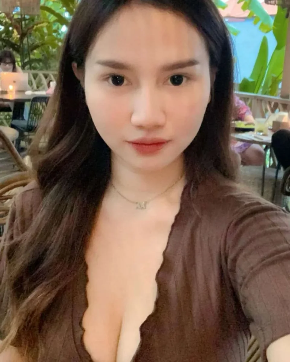 Barbara photo 3 in Ras Al Khaimah: 22 years old, regular, black hair, 155 cm, 55 kg, B bust