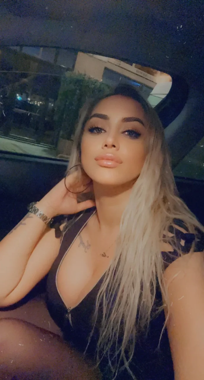 Effie photo 4 in Dubai: 24 years old, arab, slim, brown hair, 155 cm, 41 kg, B bust