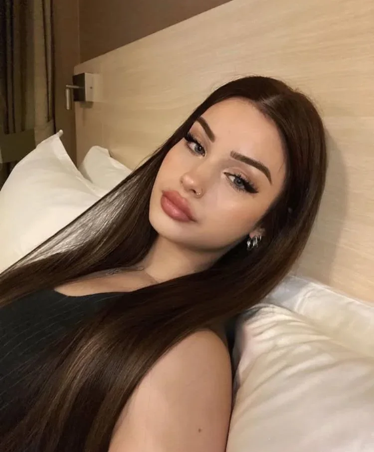 Briana photo 2 in Al Rayyan: 21 years old, arab, curvy, black hair, 160 cm, 50 kg, B bust
