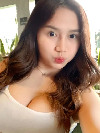 Brooke photo 4 in Salalah: 24 years old, asian, regular, black hair, 168 cm, 48 kg, B bust