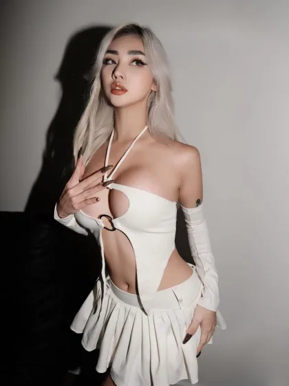 Carina photo 3 in Pattaya: 24 years old, asian, slim, blonde hair, 165 cm, 52 kg, B bust