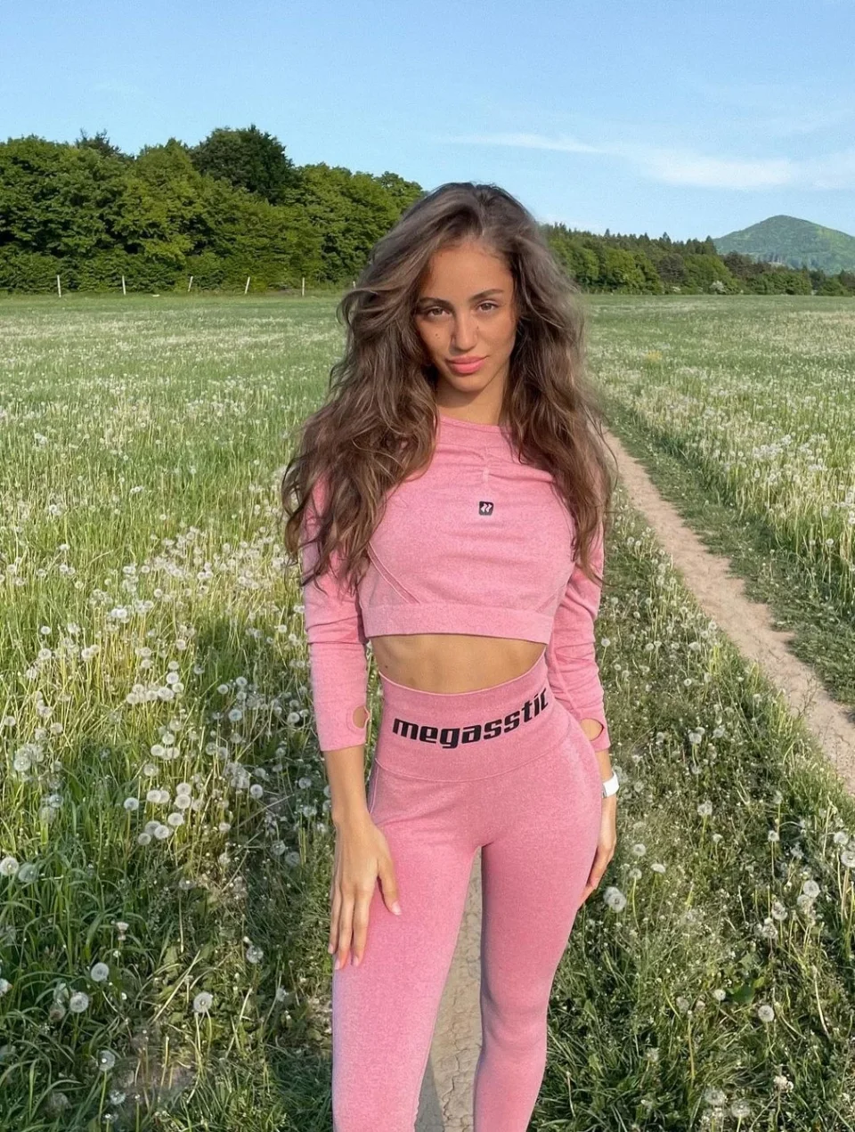 Catalina photo 6 in Jaalan Bani Bu Ali: 22 years old, european, slim, brown hair, 169 cm, 51 kg, B bust