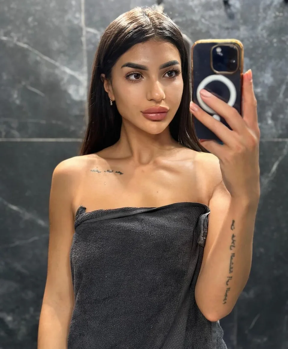 Josie photo 5 in Ajman: 24 years old, slim, black hair, 169 cm, 59 kg, B bust
