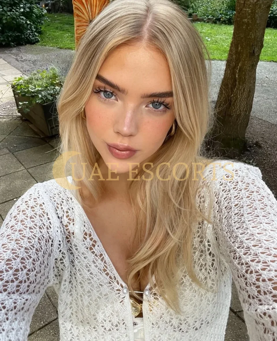 Эйми фото 1 - Haarlem, 20 лет, европейская, стройная, блондинка, 169 см, 54 кг, грудь Medium