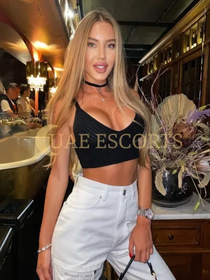 Alma photo 1 in Leicester: 23 years old, european, slim, brown hair, 171 cm, 54 kg, Medium bust