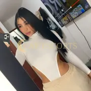 Annabelle photo 3 in Amsterdam: 28 years old, curvy, black hair, 170 cm, 53 kg, Medium bust