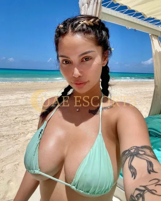 Bernadette photo 9 in Pforzheim: 29 years old, slim, black hair, 170 cm, 72 kg, Large bust