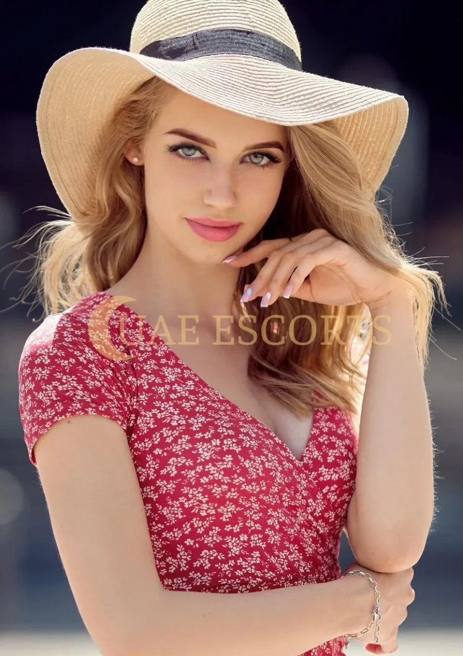 Blythe photo 1 in Arnhem: 23 years old, european, slim, blonde hair, 170 cm, 52 kg, Medium bust