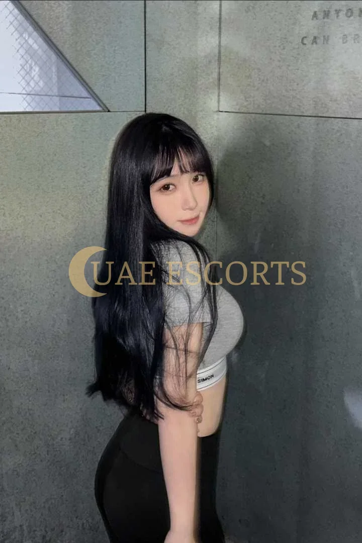 Brooke photo 2 in Leeds: 25 years old, asian, black hair, 166 cm, 48 kg, Large bust