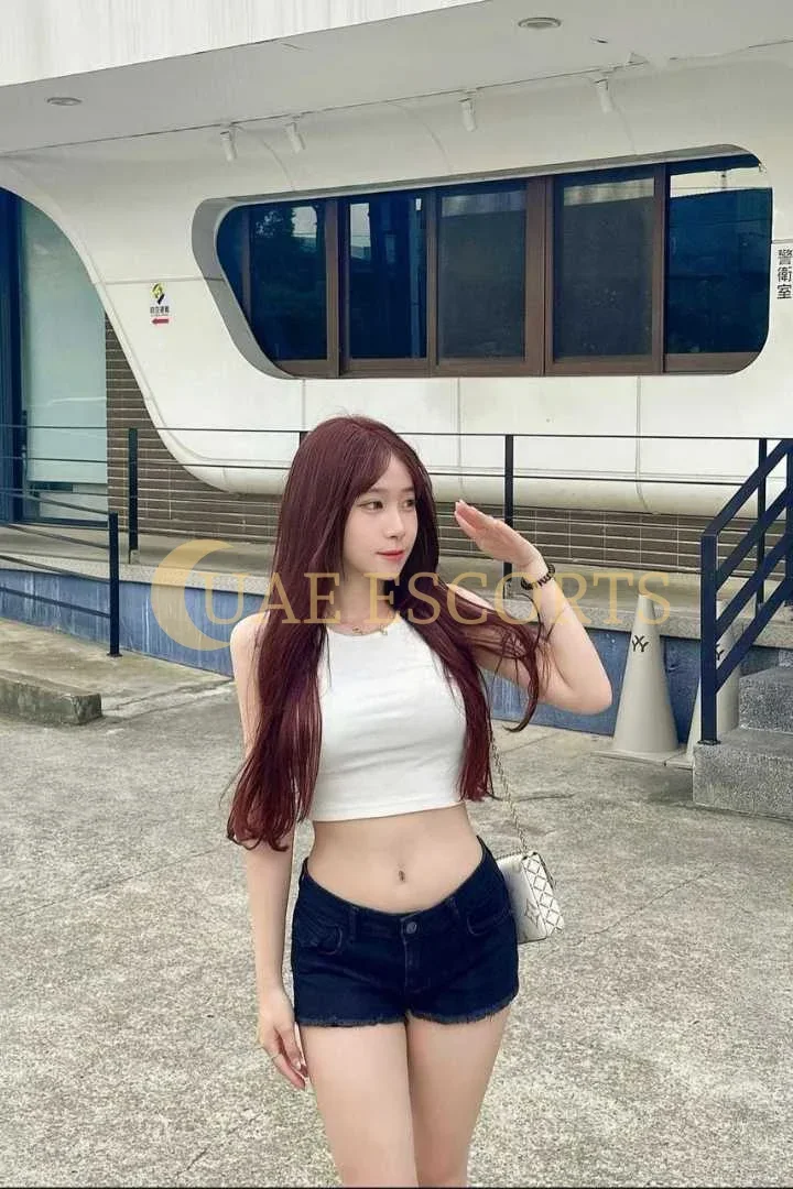 Brooke photo 3 in Leeds: 25 years old, asian, black hair, 166 cm, 48 kg, Large bust