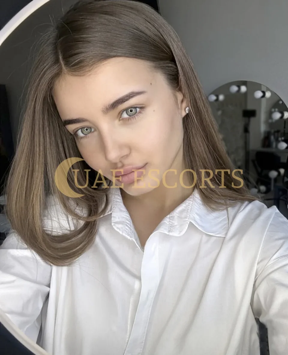 Камилла фото 3 - Cloppenburg, 21 год, европейская, стройная, шатенка, 170 см, 53 кг, грудь Medium