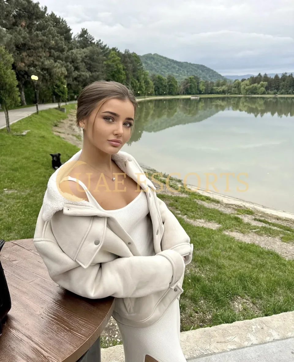 Камилла фото 5 - Cloppenburg, 21 год, европейская, стройная, шатенка, 170 см, 53 кг, грудь Medium