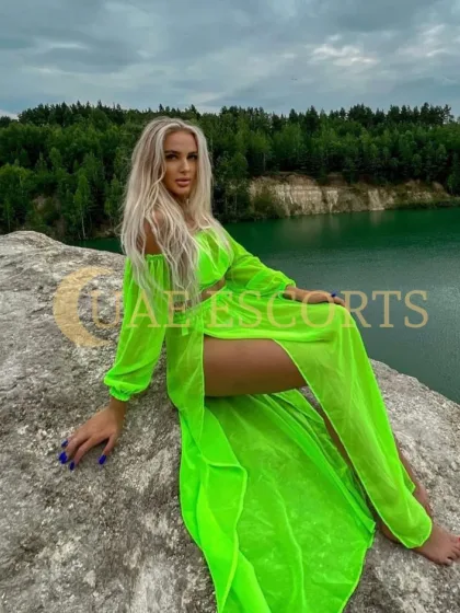 Charity photo 2 in Lyon: 23 years old, regular, blonde hair, 170 cm, 50 kg, Medium bust