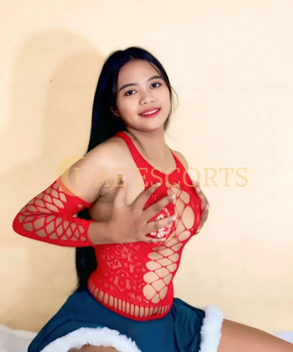 Кристина фото 4 - Brighton, 19 лет, азиатская, фигуристая, черные волосы, 162 см, 46 кг, грудь Medium
