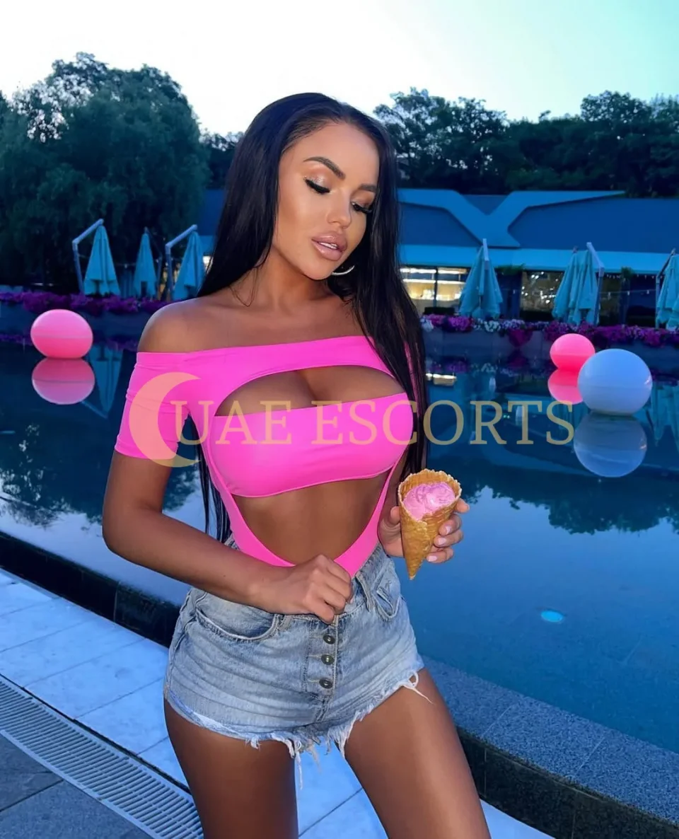 Cordelia photo 6 in Leipzig: 24 years old, regular, brown hair, 168 cm, 55 kg, Medium bust