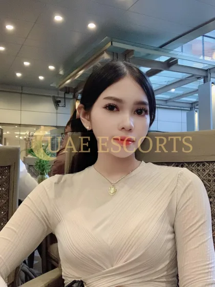 Denise photo 6 in Saintes: 25 years old, asian, slim, black hair, 157 cm, 40 kg, Medium bust