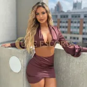 Dorothy photo 2 in Manchester: 26 years old, regular, brown hair, 174 cm, 61 kg, Large bust